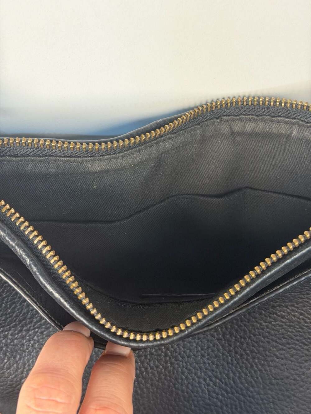 14th & Union Black Pebbled Leather Crossbody Bag - Picture 7 of 10